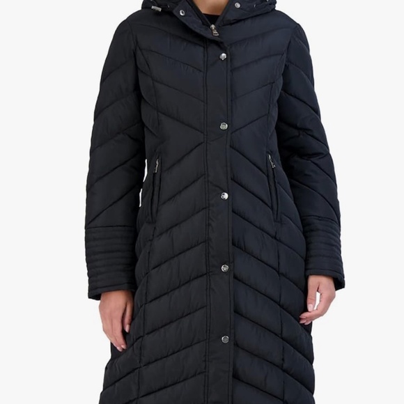 Black Madden Girl Puffer Coat siz 1XL - Picture 1 of 3